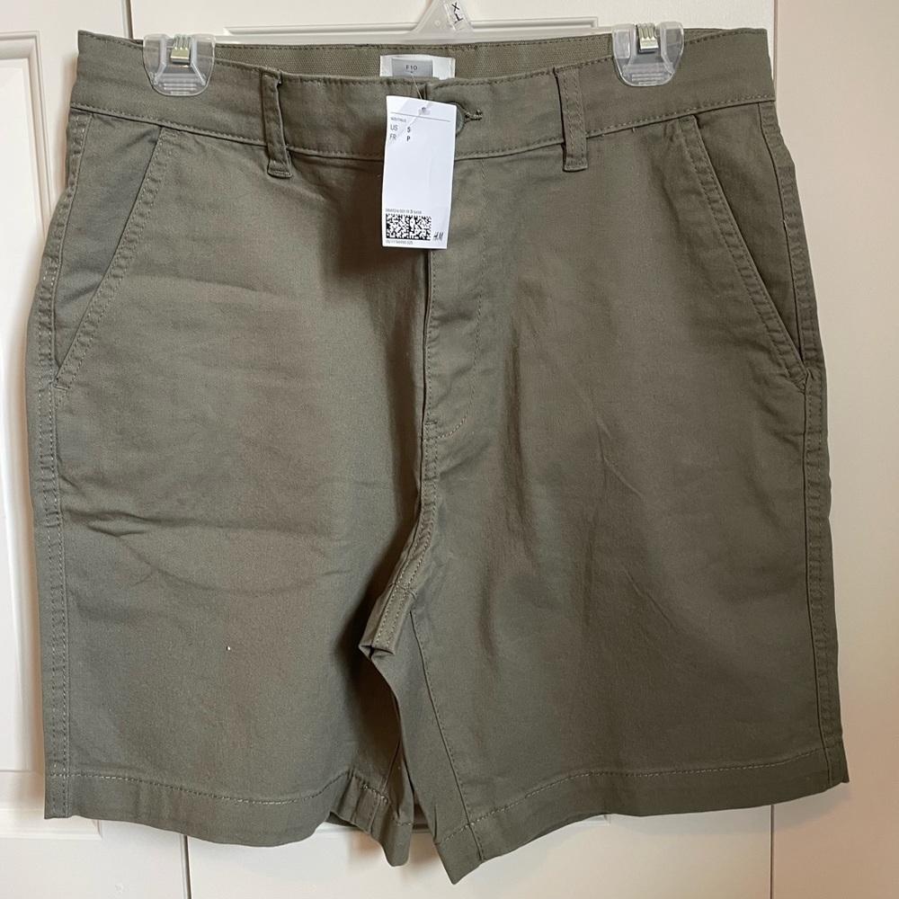 H&M Men’s Green Cargo Shorts Size Small